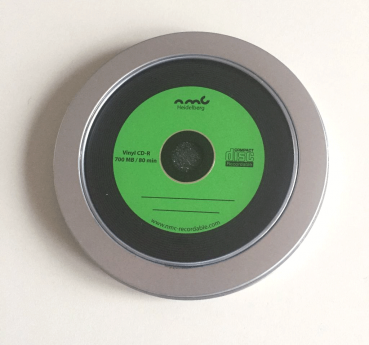 CD-R aus Carbon in schicker Metallbox mit Sichfenster - Sonderangebot!
